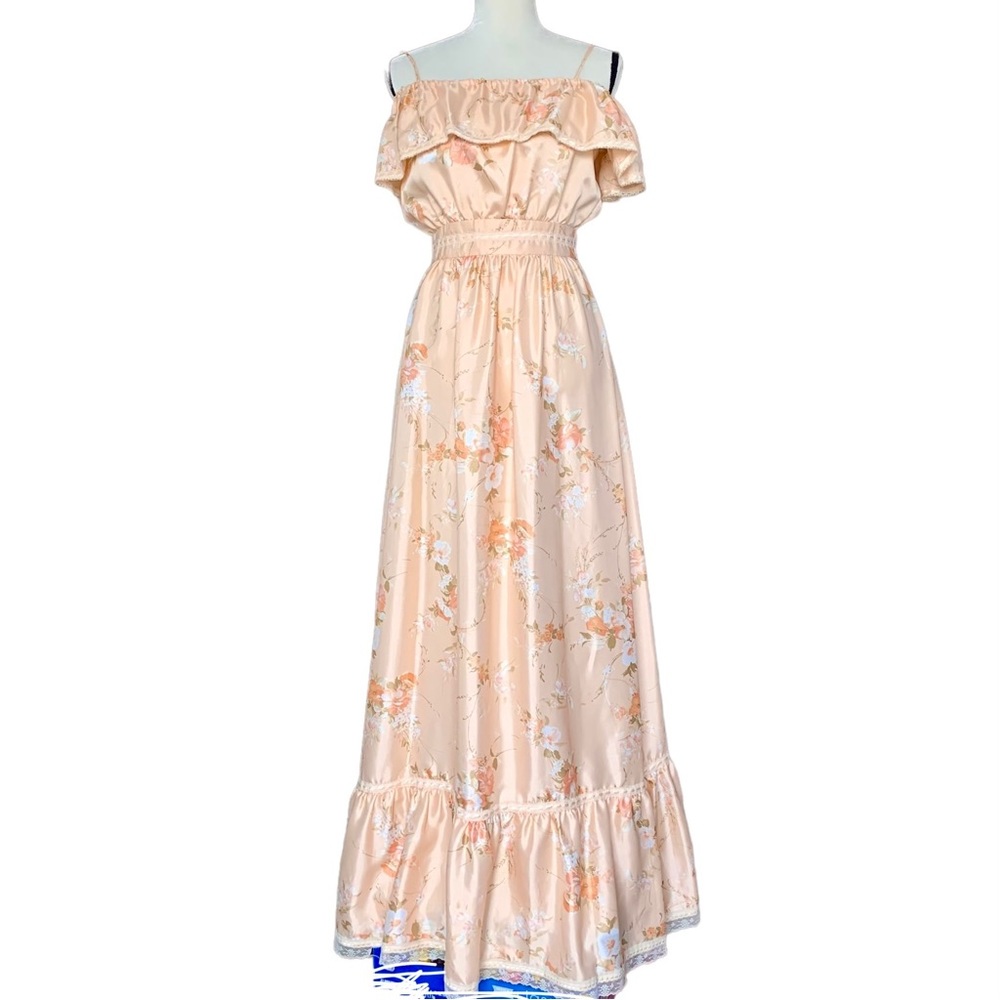 Vintage 70s Floral Print Off the Shoulder Ruffle Satin Tiered Maxi Dress